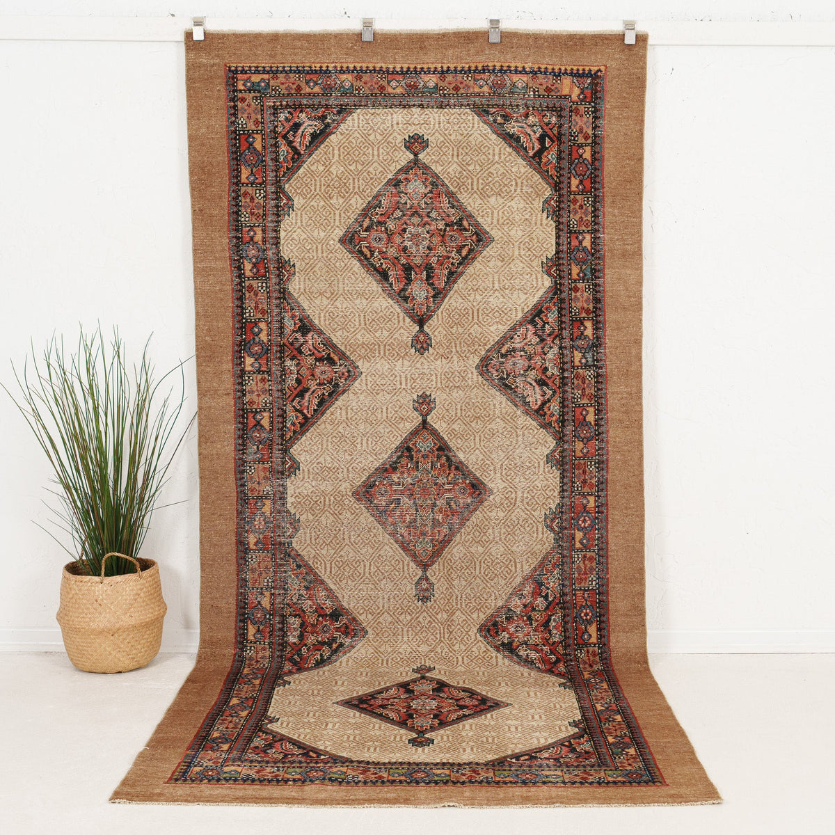 Alisaundra - Vintage Persian Area Rug