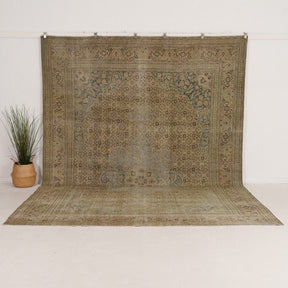Handmade Persian Area Rug