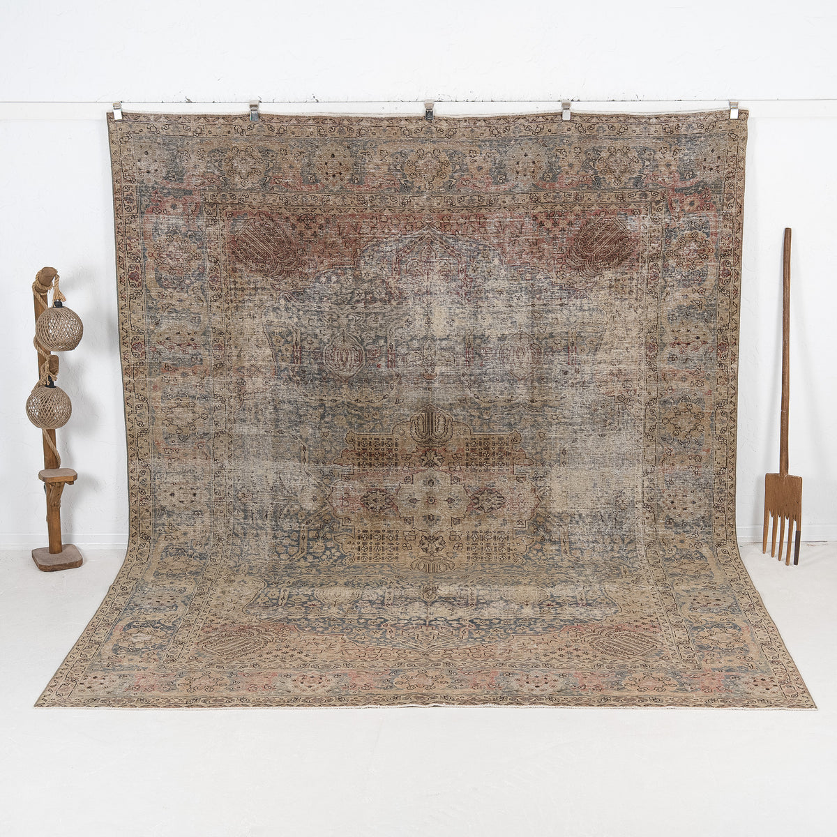 Rosalbira - Vintage Persian Area Rug