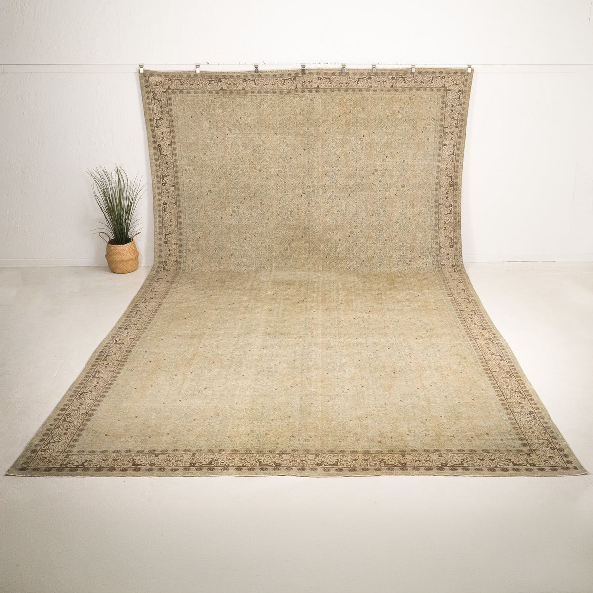 Justininia - Vintage Persian Area Rug