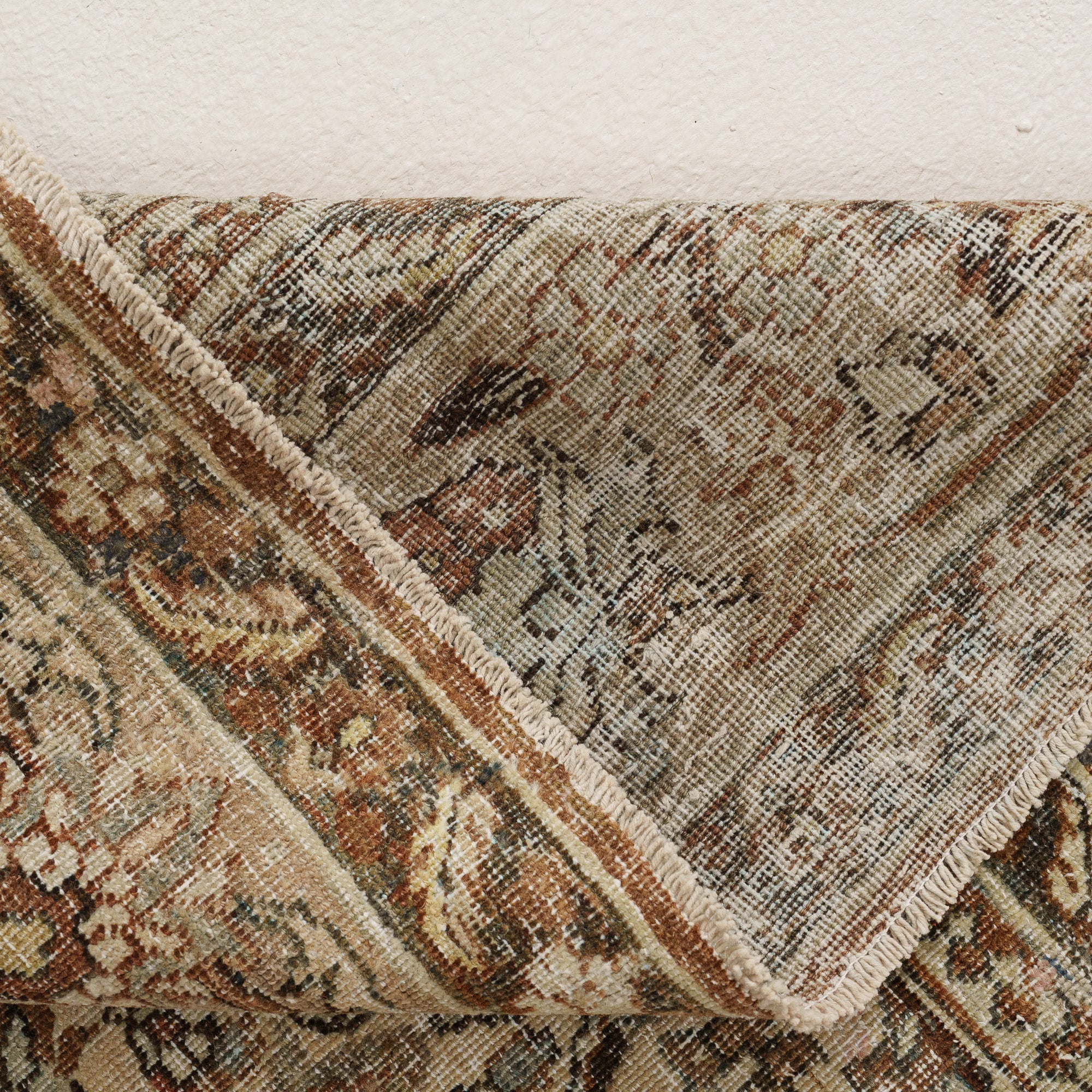 9x13 Beige Area Rug