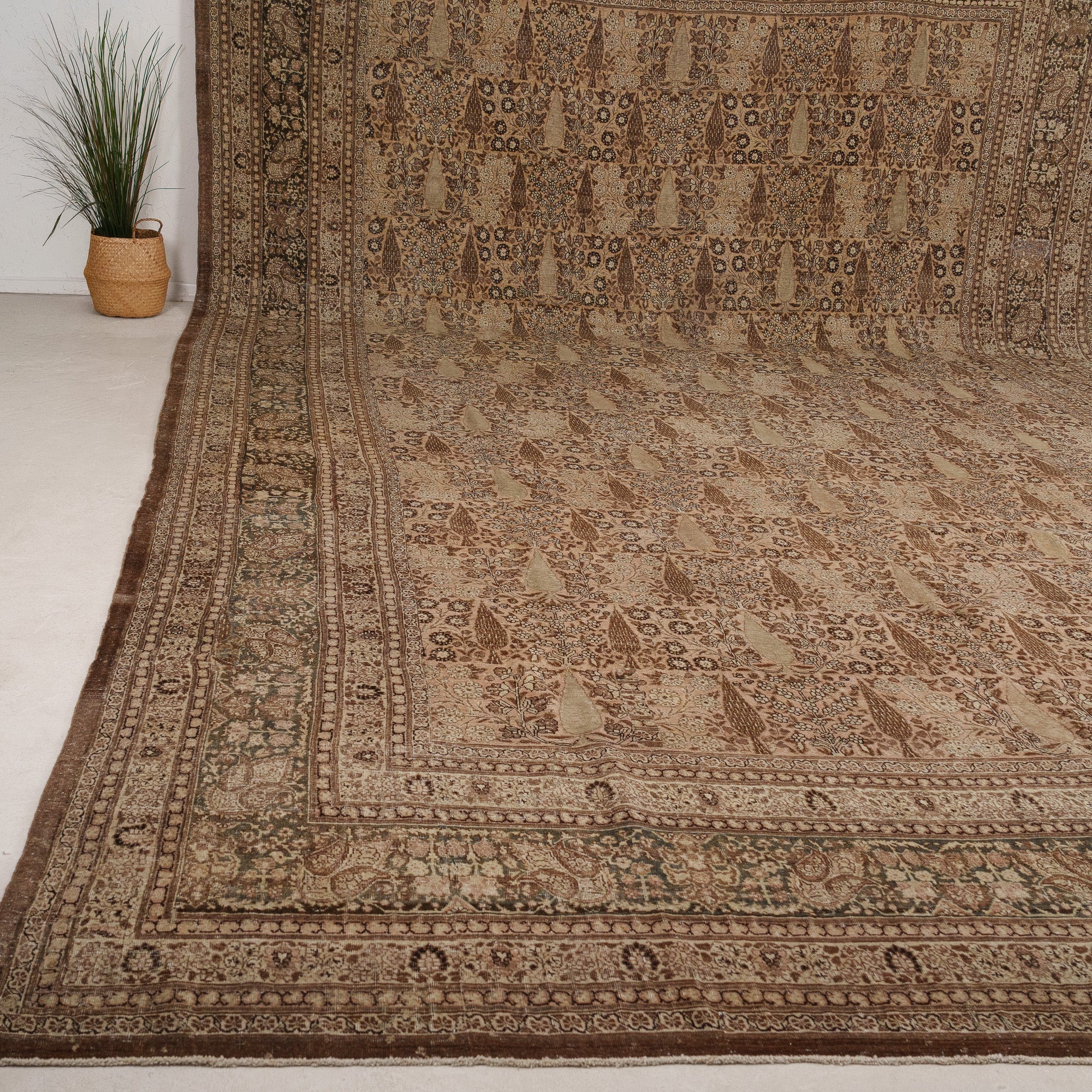 13x20 Persian Rug