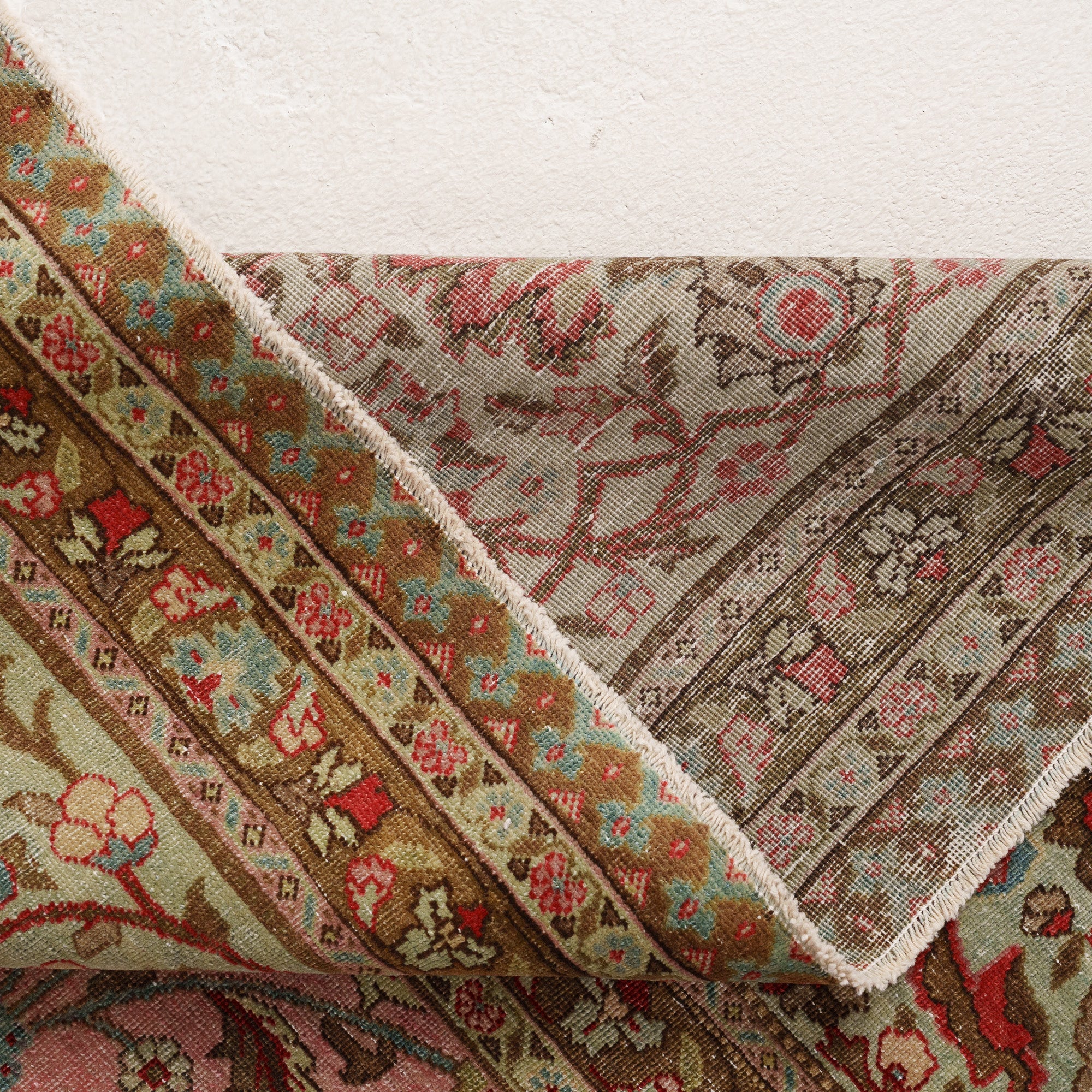 12x16 Pink Area Rug