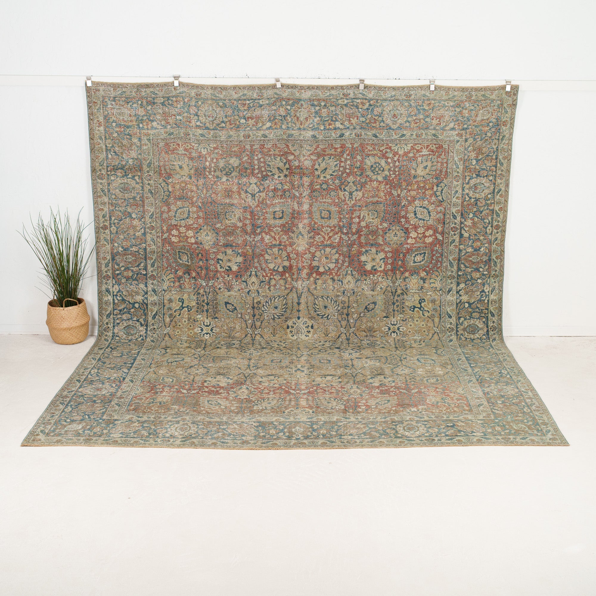 Bedoncia - Vintage Persian Area Rug
