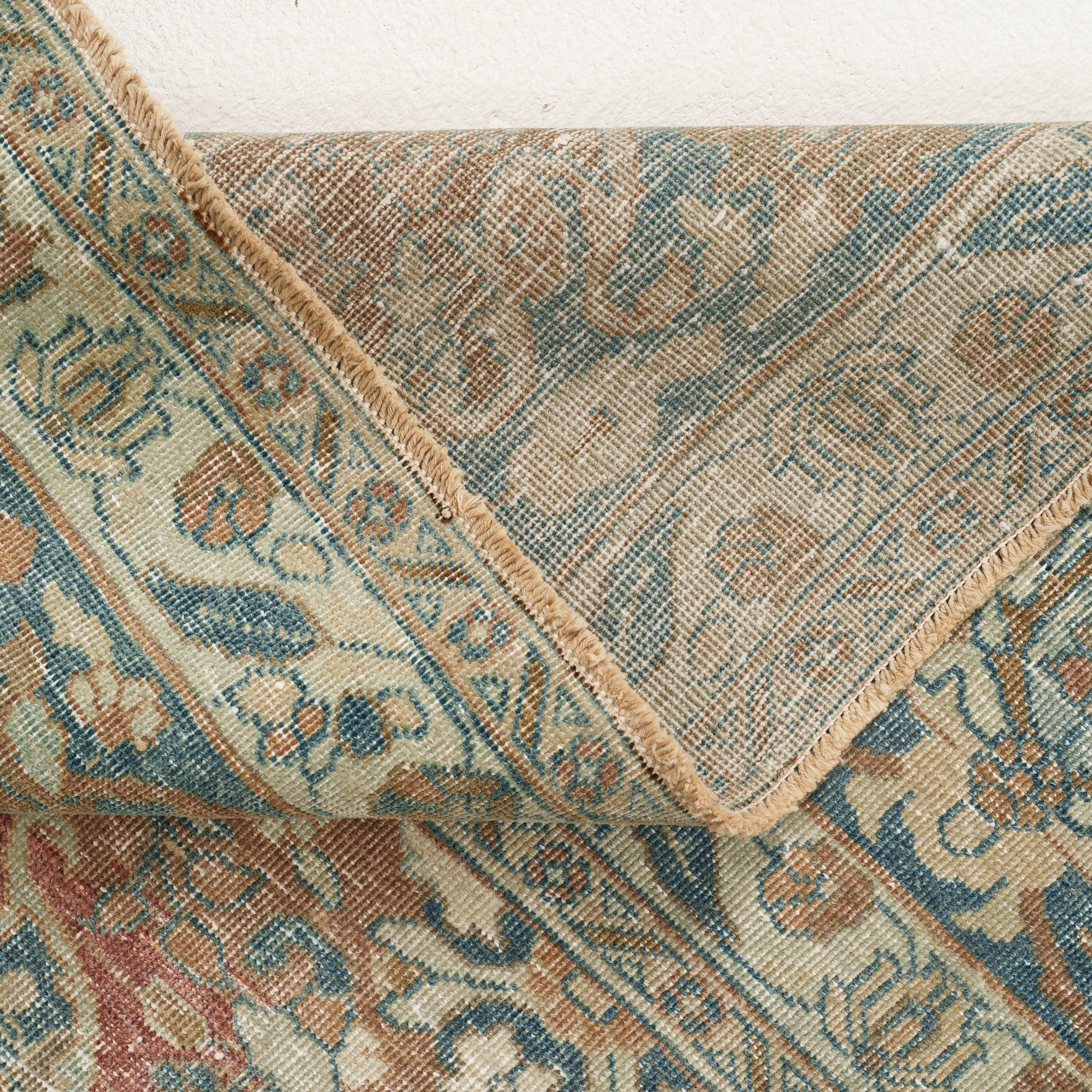 Bedoncia - Vintage Persian Area Rug