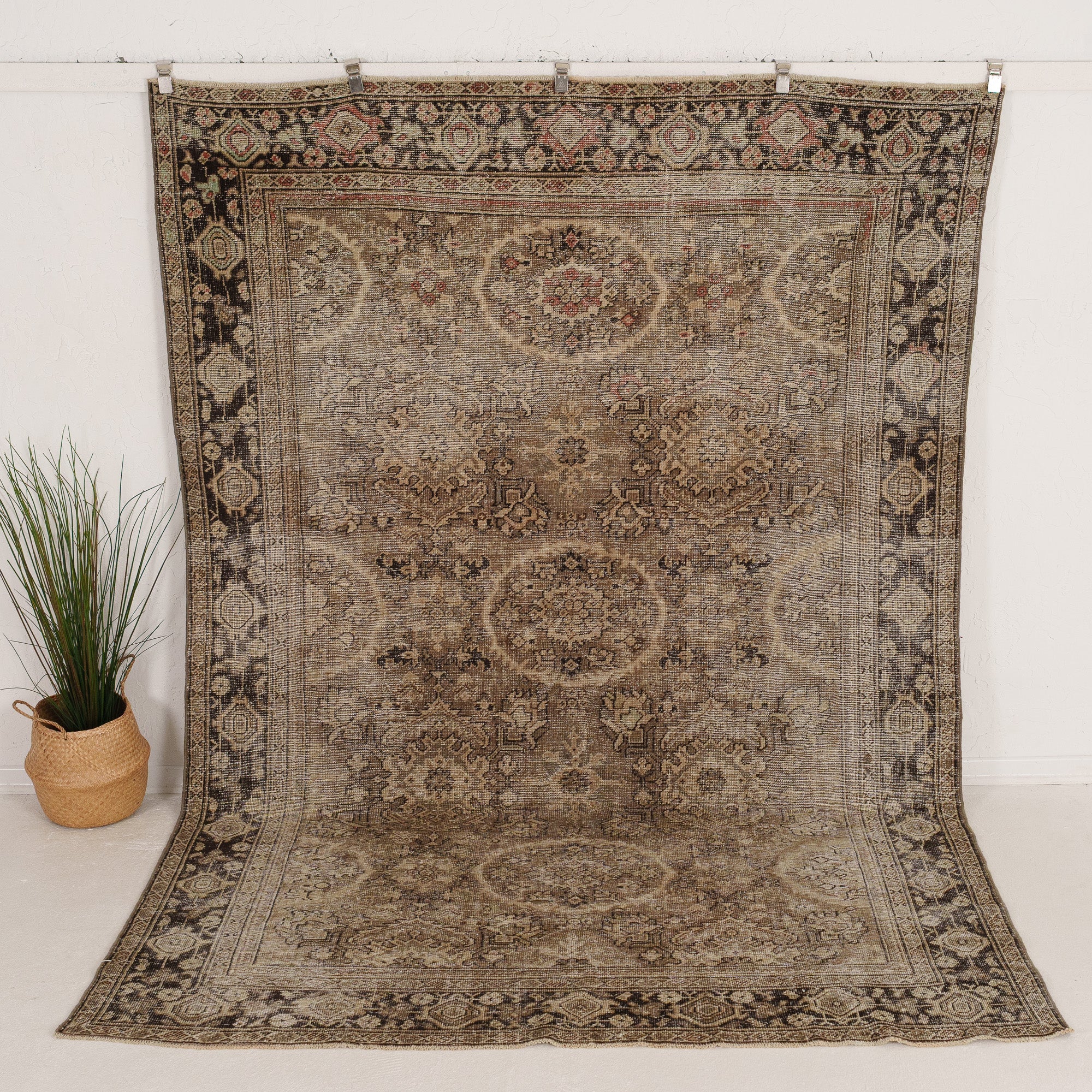 Calloris - Vintage Persian Area Rug