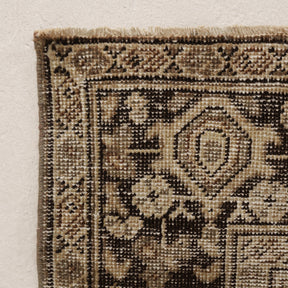 Geometric 7x10 Area Rug