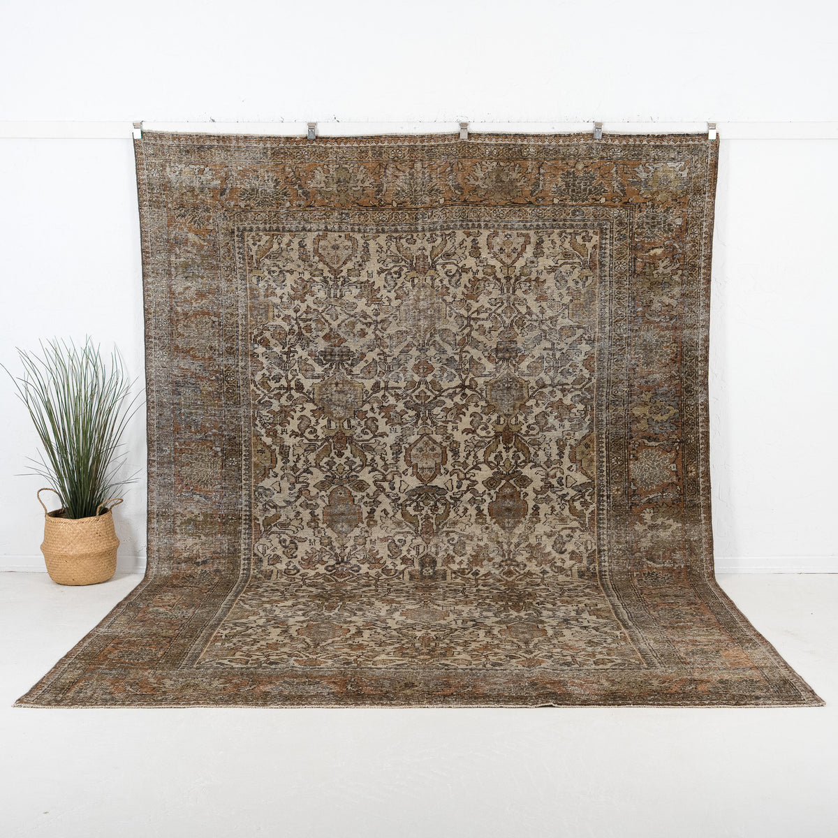 Handmade Persian Area Rug