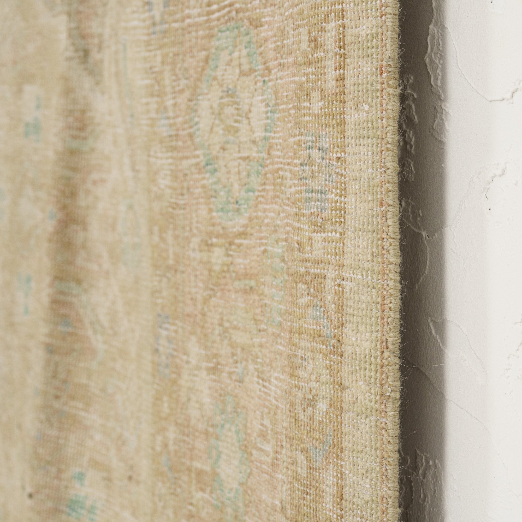 Ilavorya - Vintage Persian Area Rug