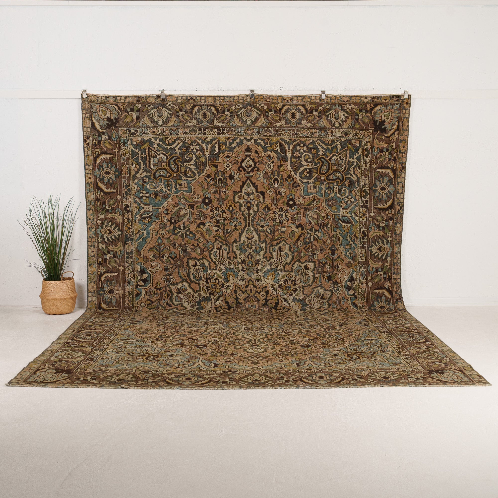 Handmade Persian Area Rug