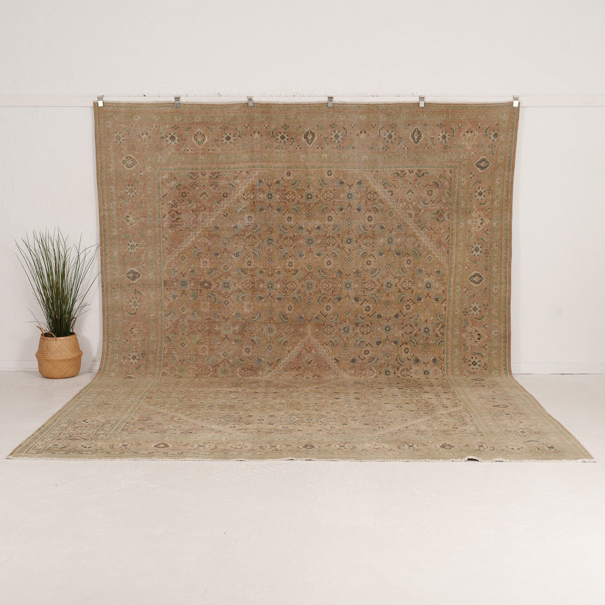 Handmade Persian Area Rug