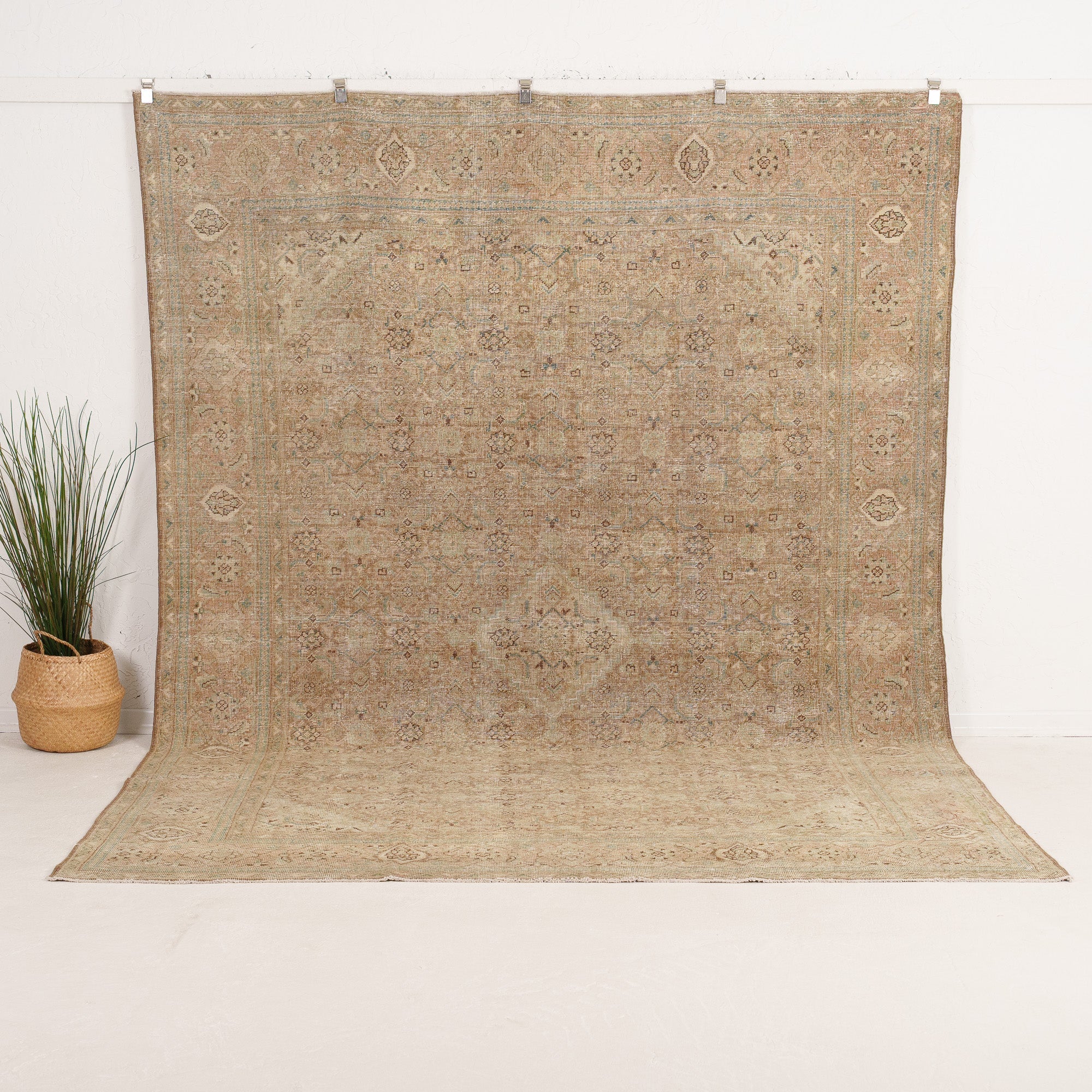 Handmade Persian Area Rug