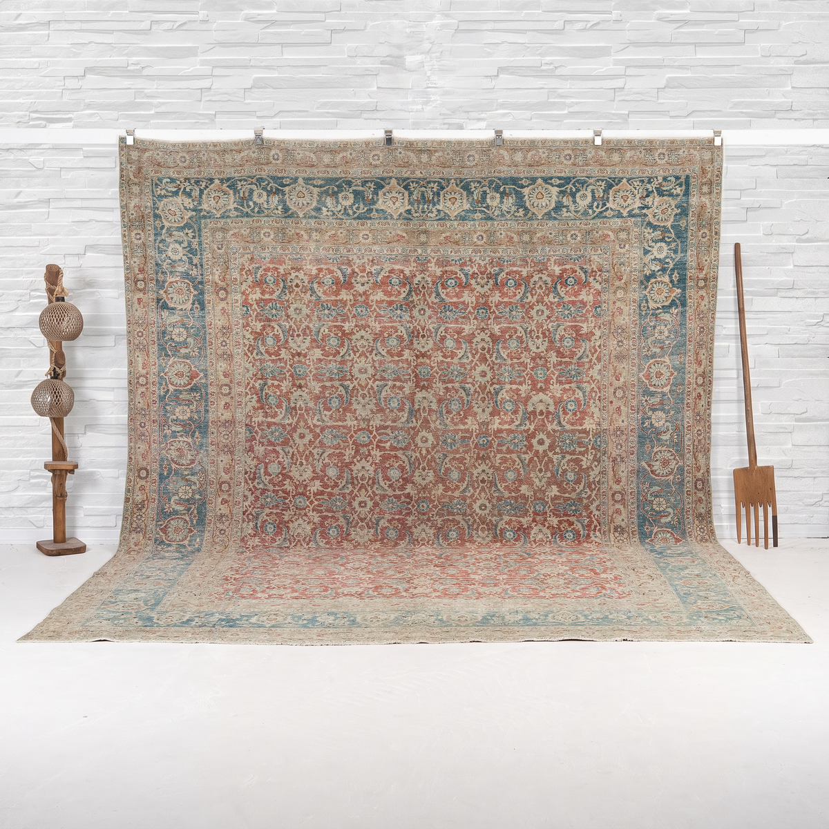 Handmade Persian Area Rug