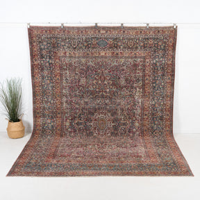 Simplicinia - Vintage Persian Area Rug
