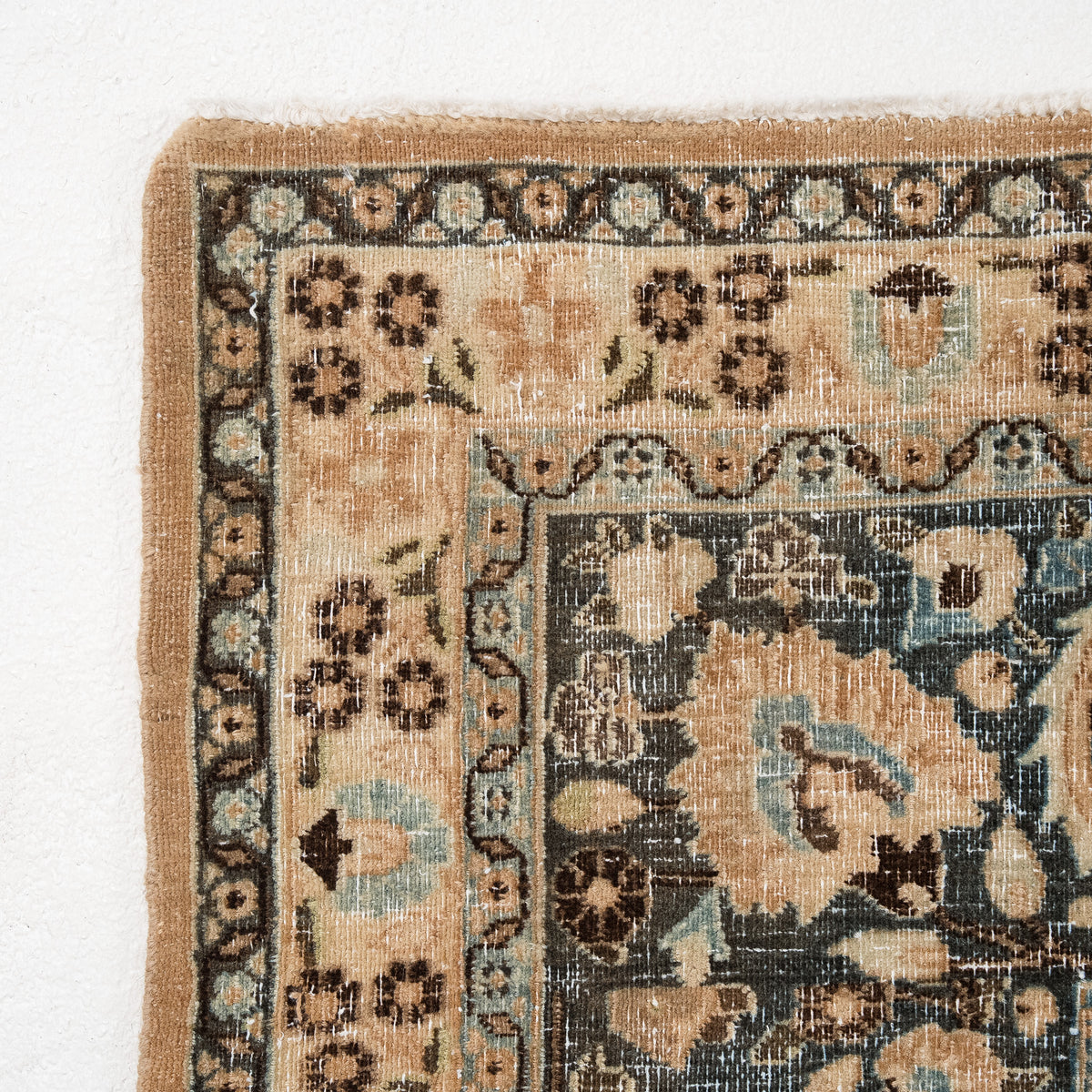 Medallion 10x14 Area Rug