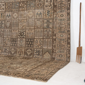 1925 Made Area Rug