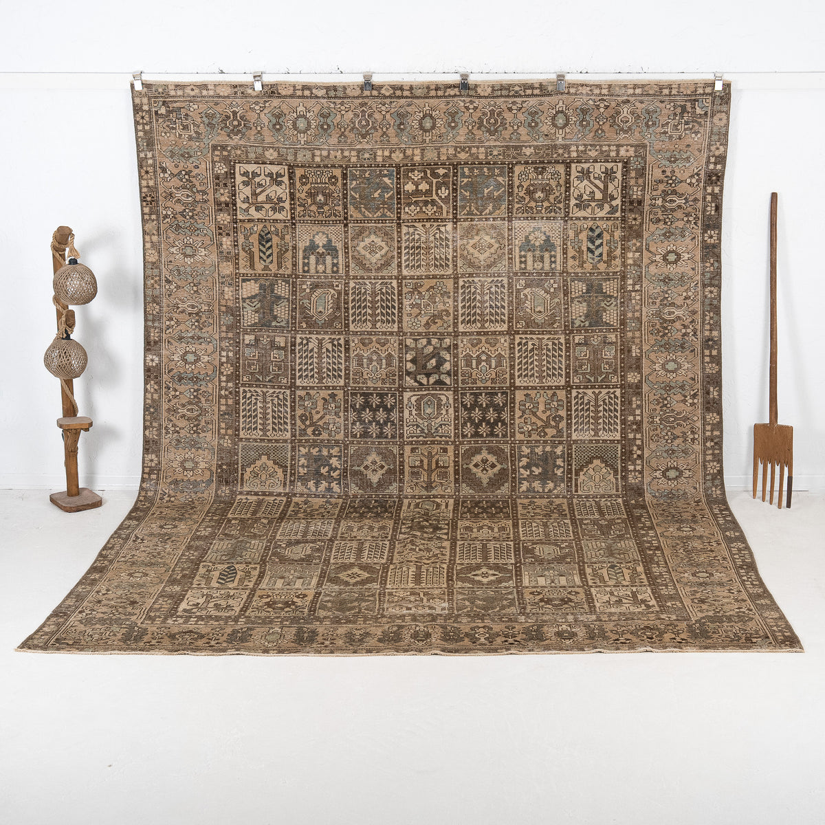 Vesperira - Vintage Persian Area Rug