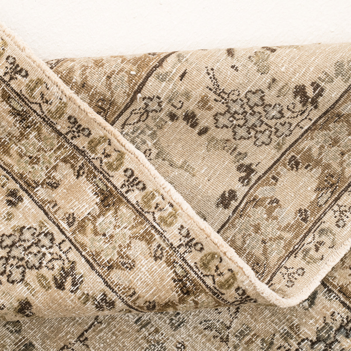 9x12 Beige Area Rug