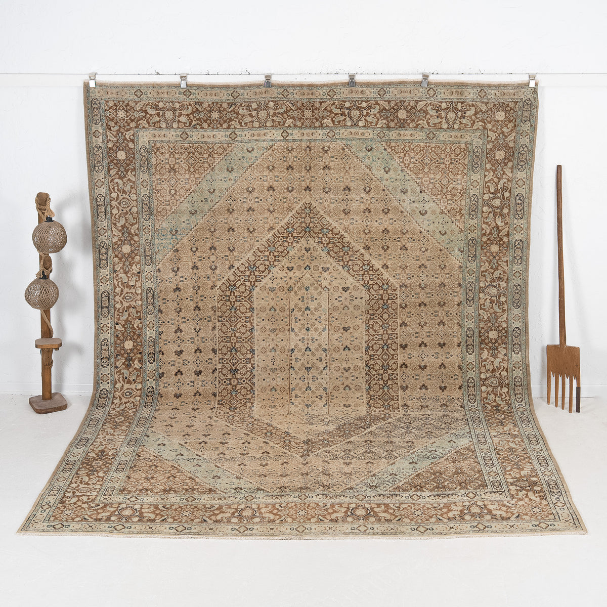 Pelagoria - Vintage Persian Area Rug