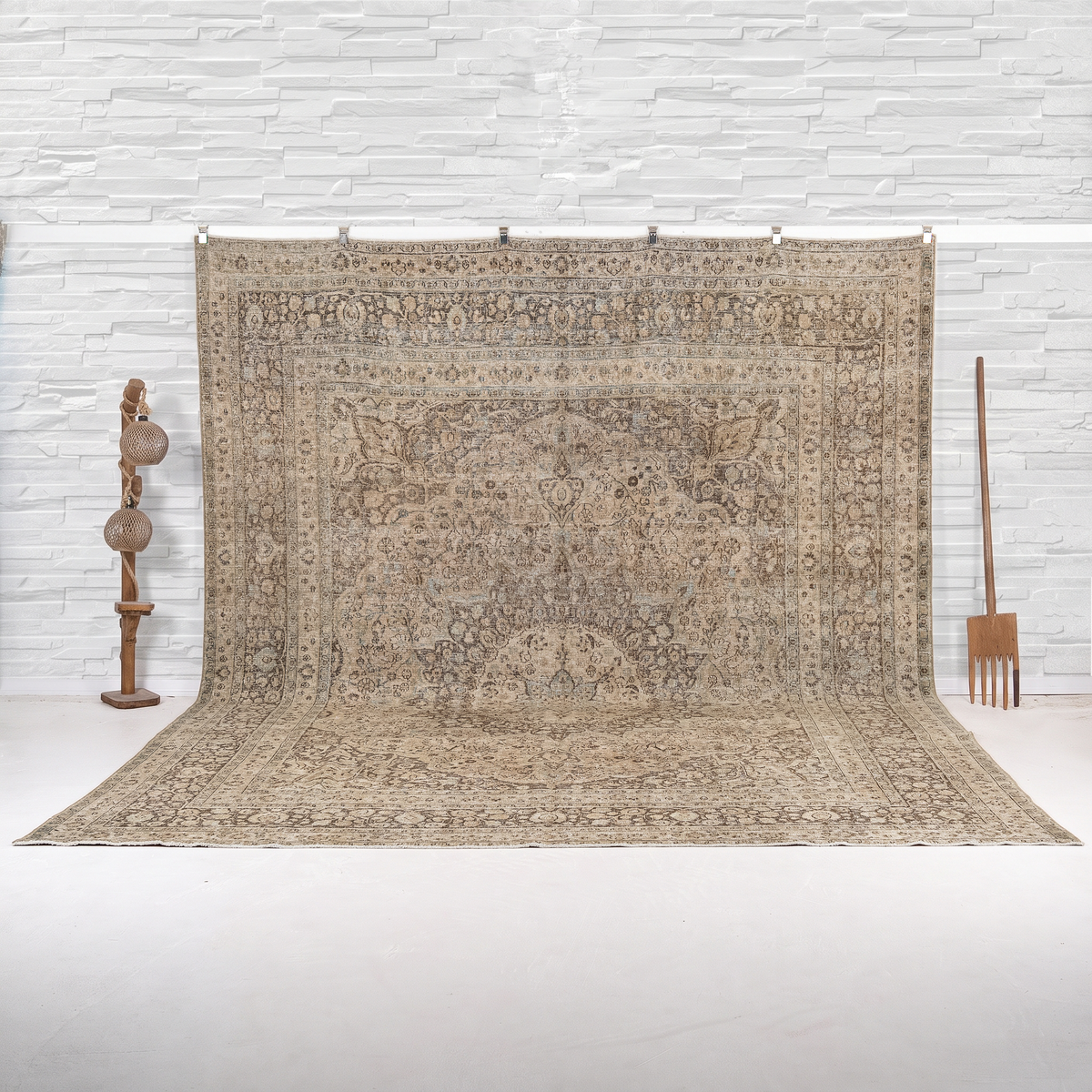 Handmade Persian Area Rug