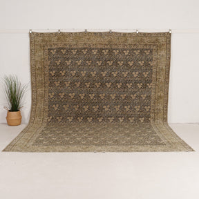 Handmade Persian Area Rug