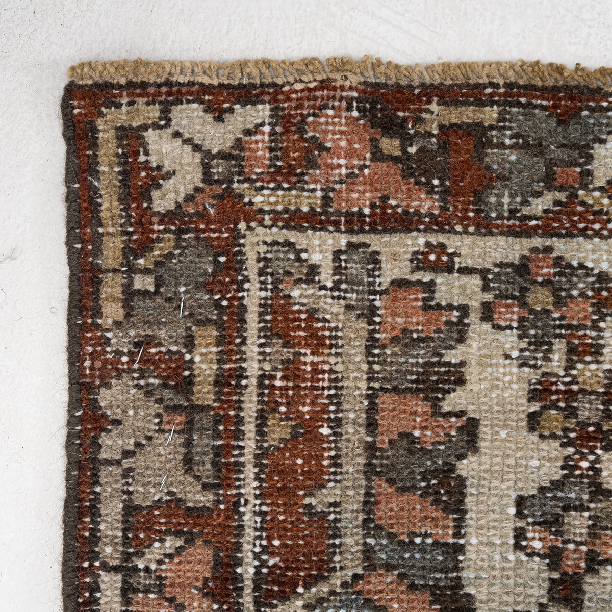 Medallion 11x16 Area Rug