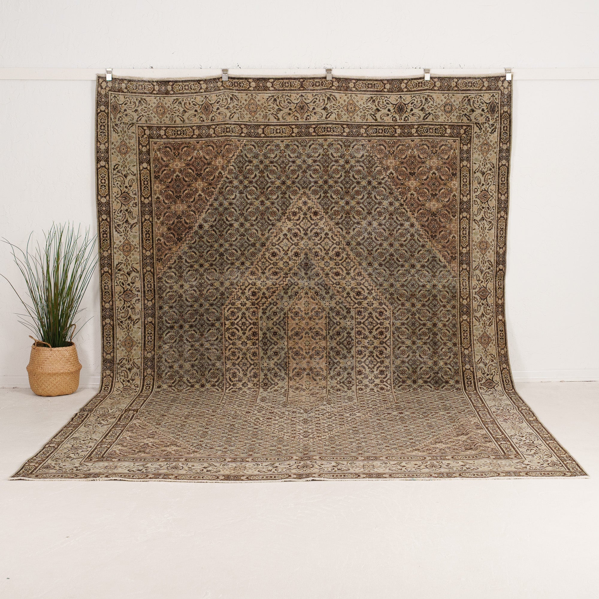 Handmade Persian Area Rug