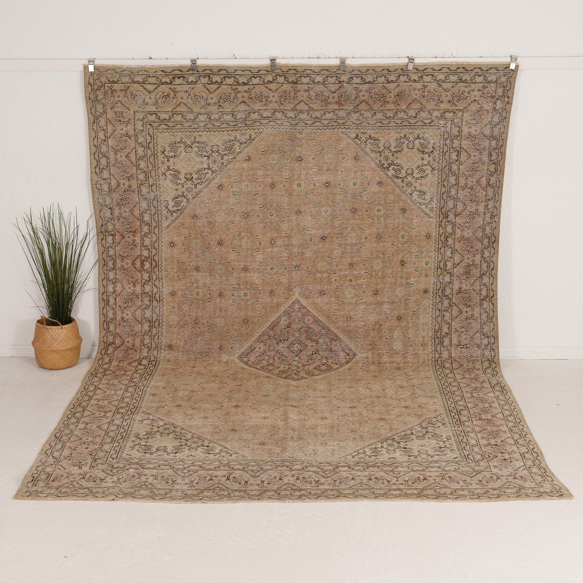 Edilira - Vintage Persian Area Rug
