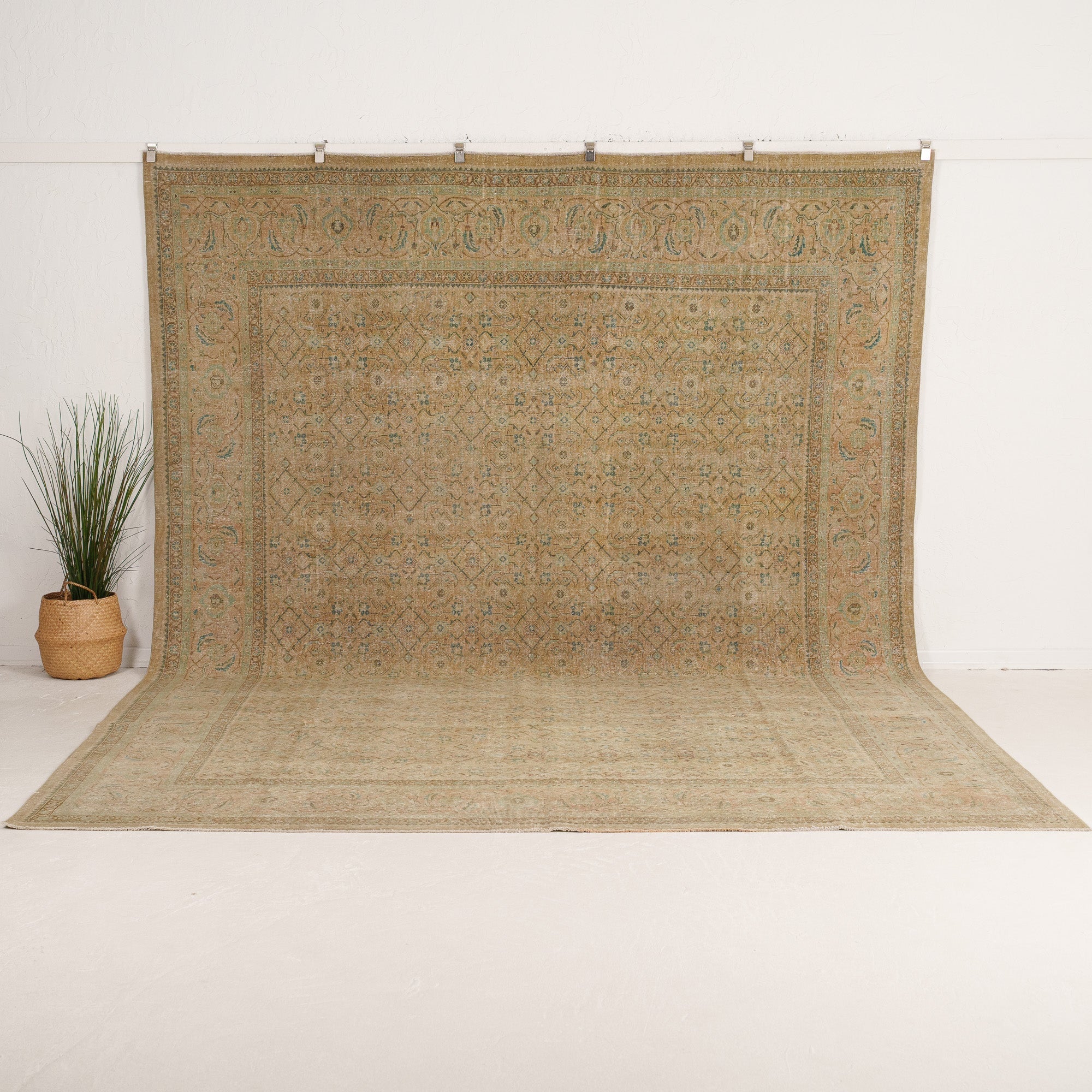 Handmade Persian Area Rug