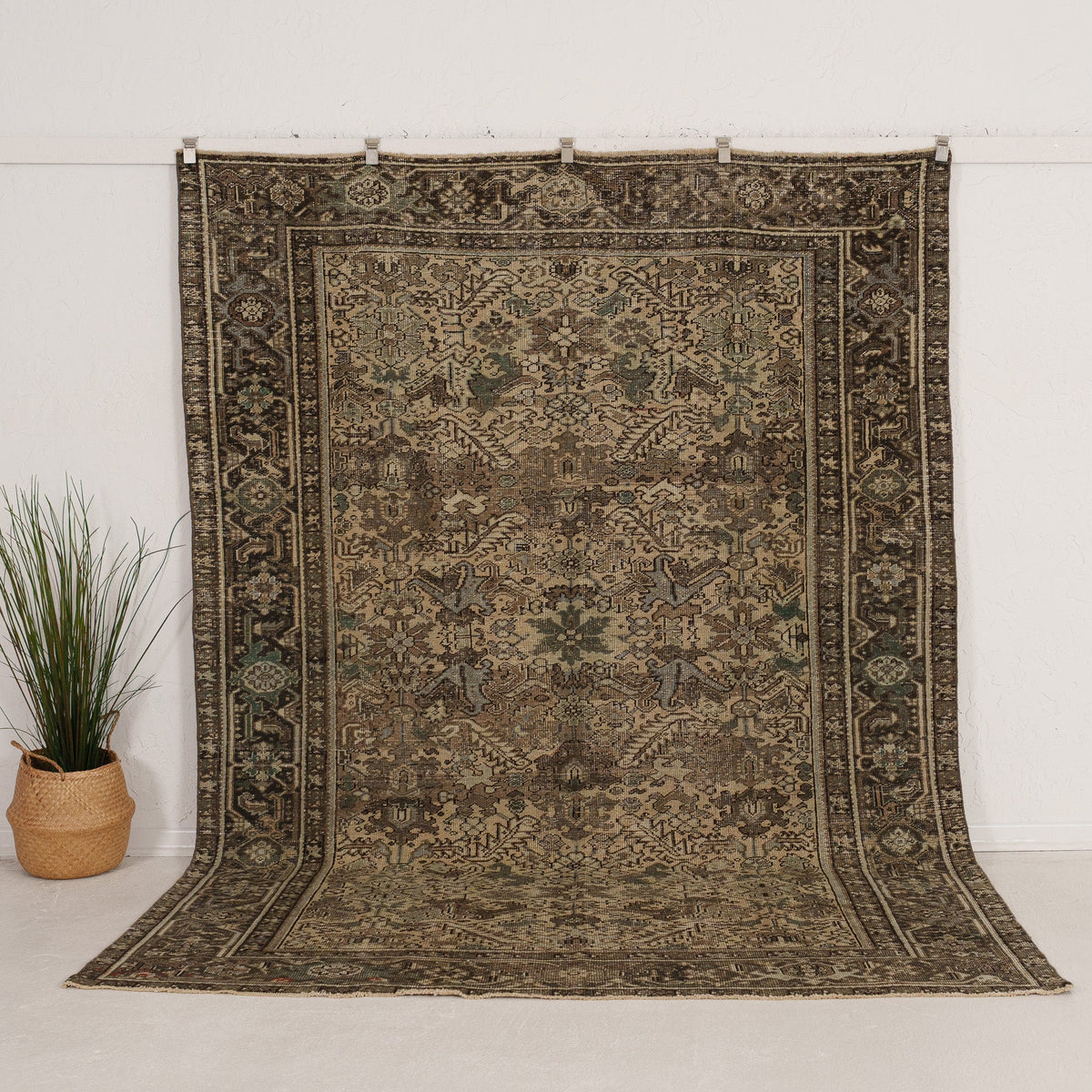 Handmade Persian Area Rug