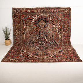 Nikoletara - Vintage Persian Area Rug