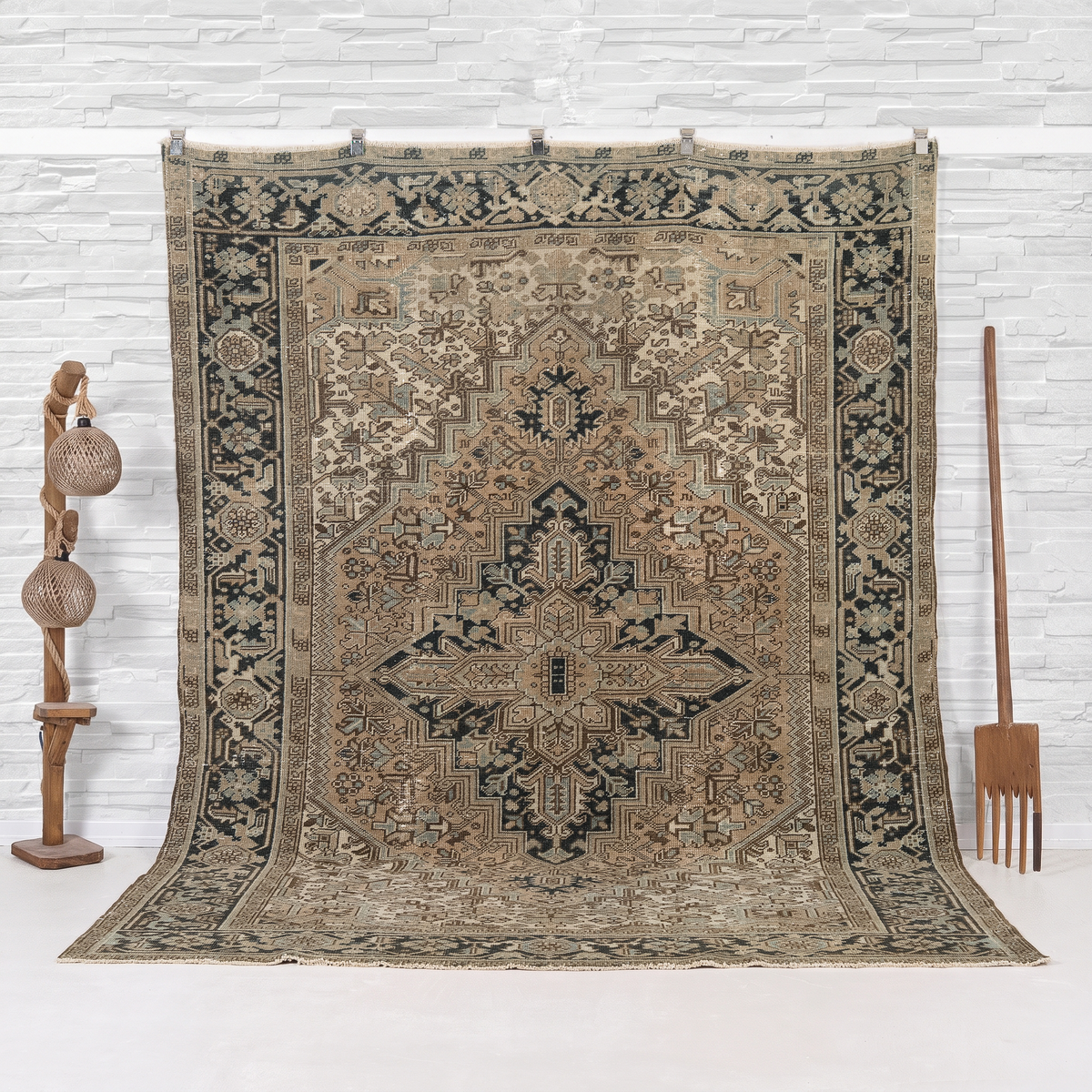 Handmade Persian Area Rug