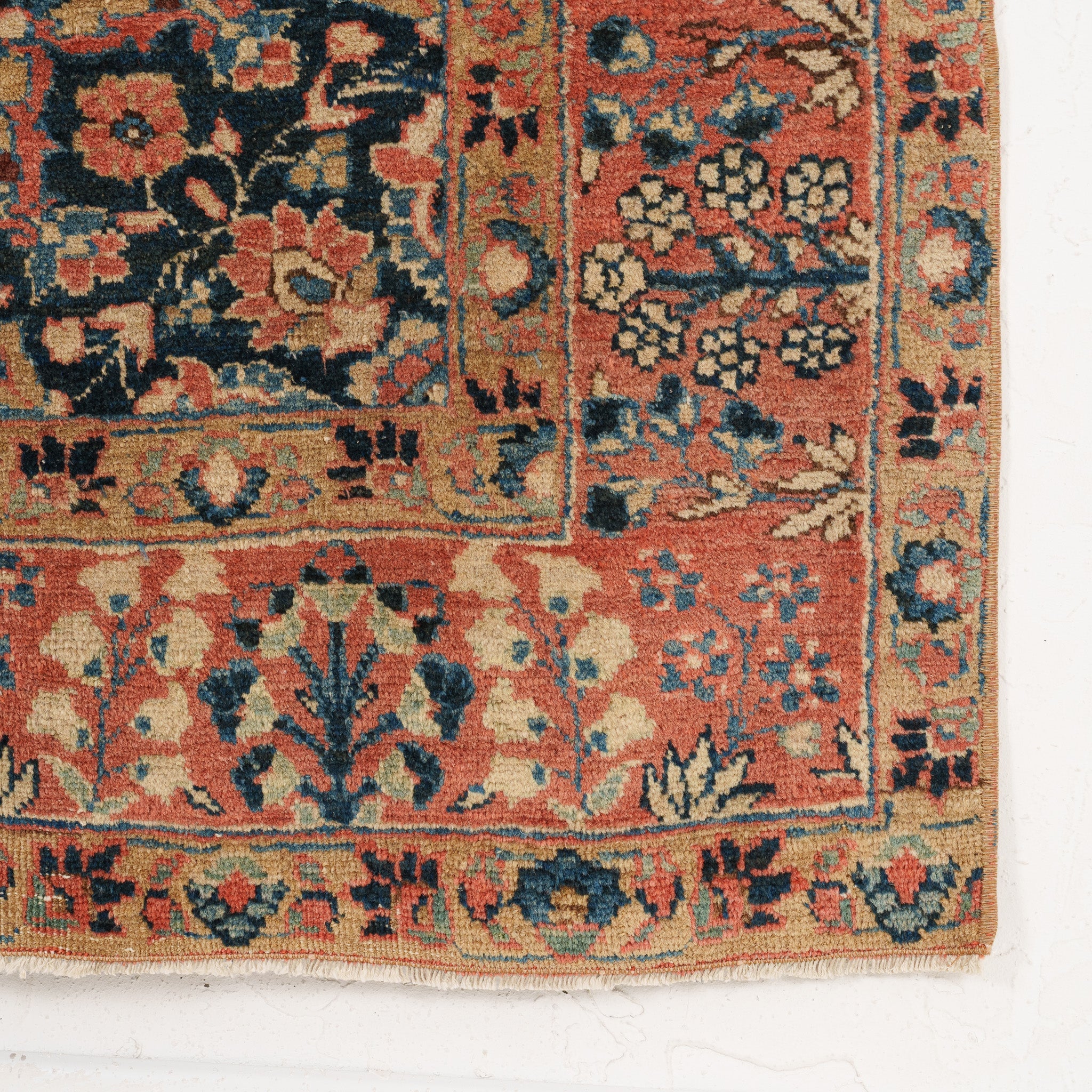 Medallion 5x6 Area Rug