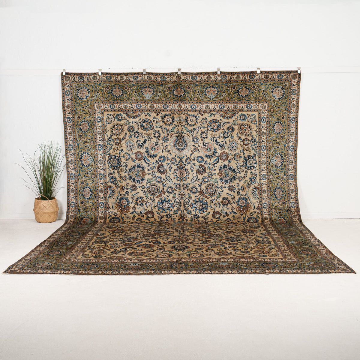 Handmade Persian Area Rug