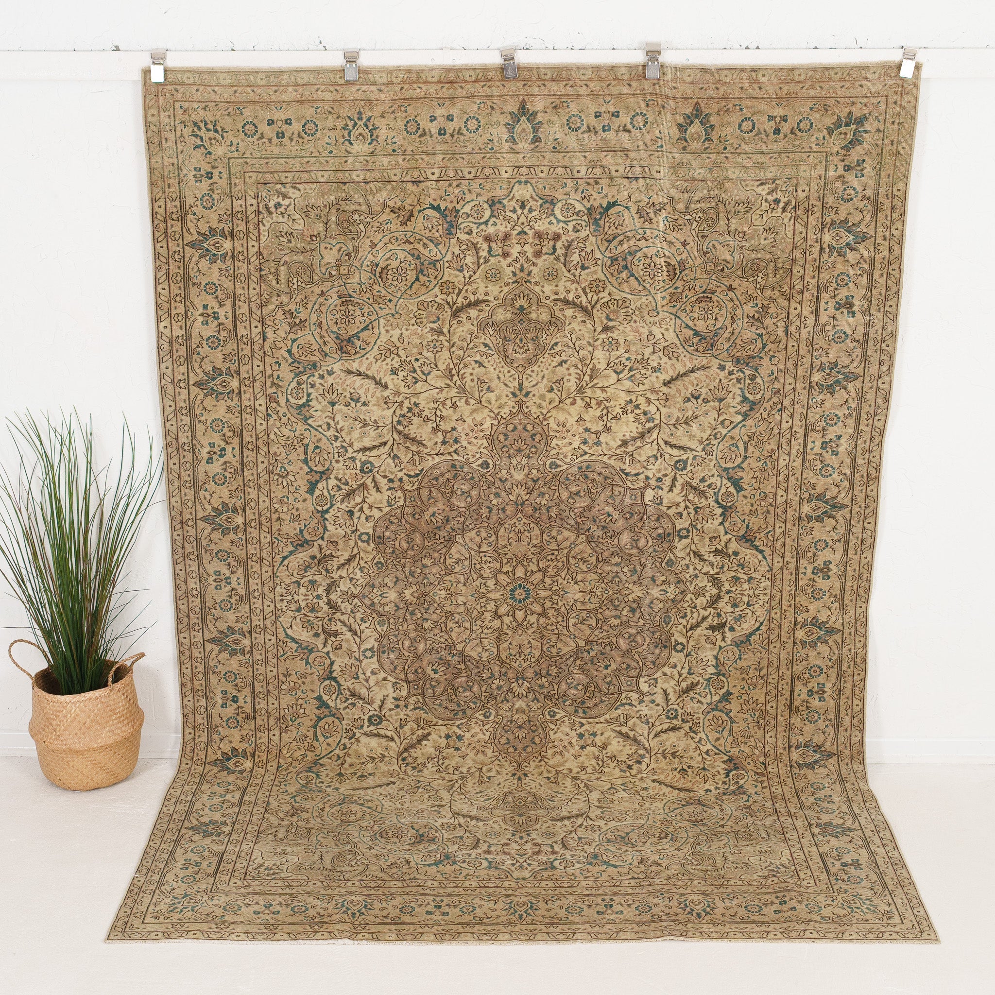 Floris - Vintage Turkish Area Rug