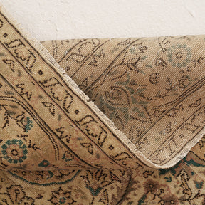 7x10 Beige Area Rug