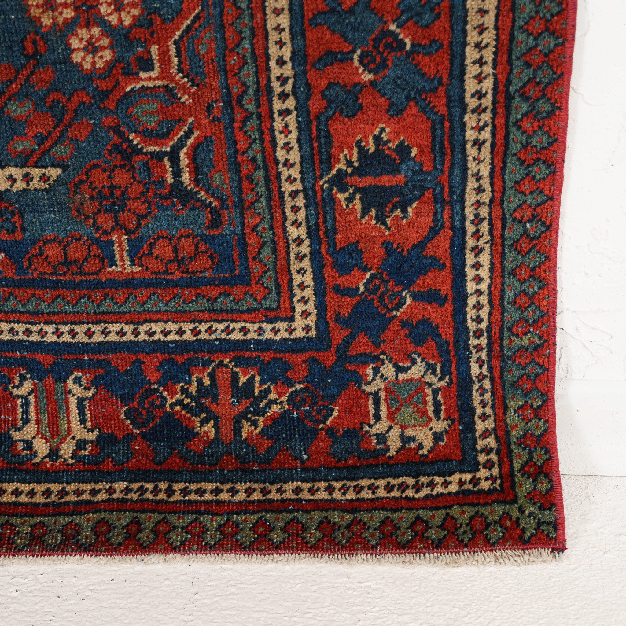 Medallion 4x7 Area Rug