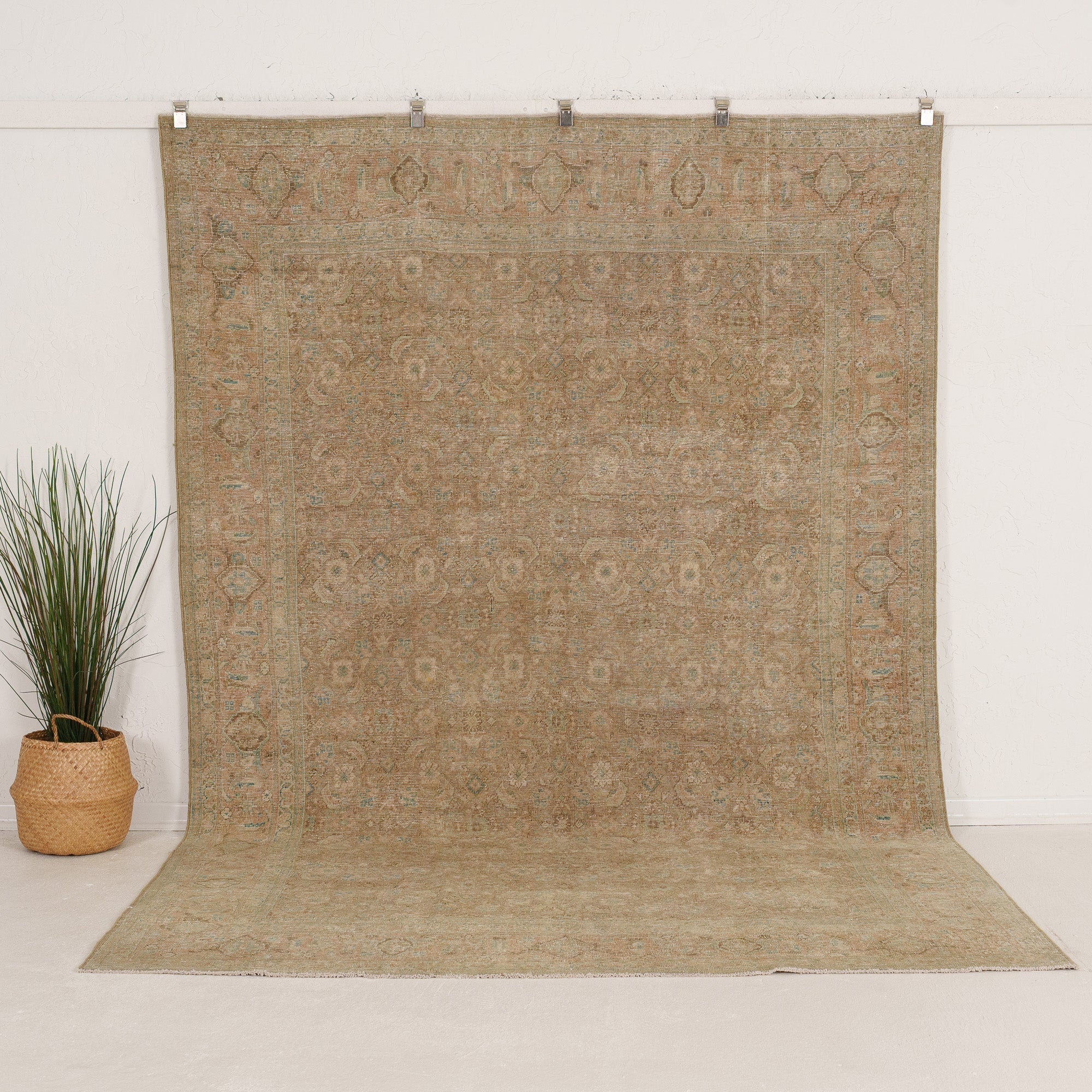 Handmade Persian Area Rug