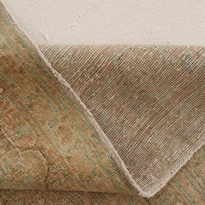 7x10 Beige Area Rug