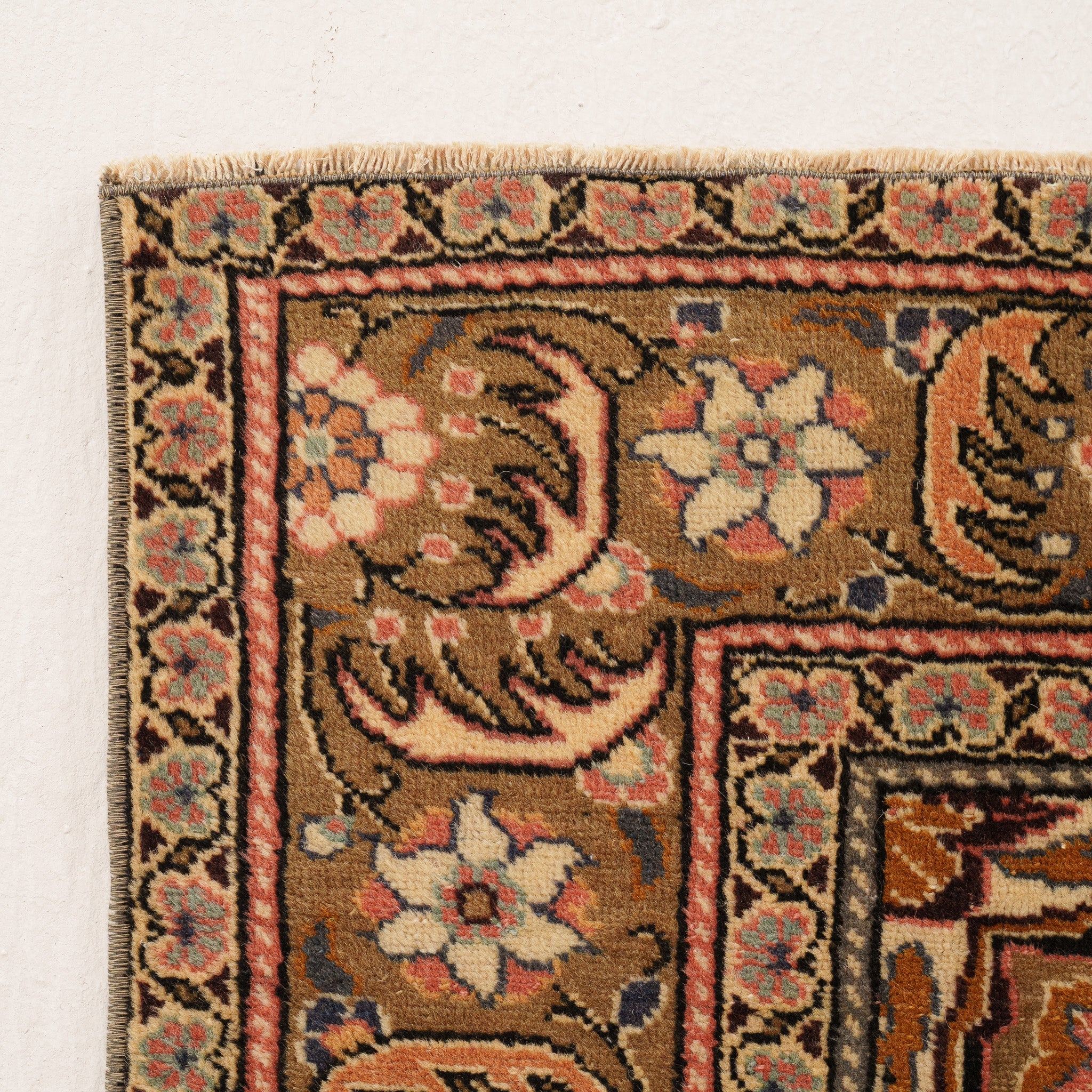 Medallion 6x10 Area Rug