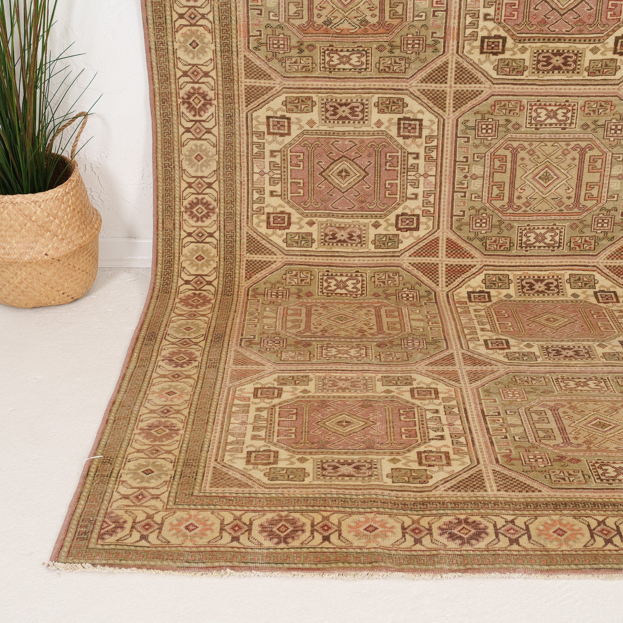 6x10 Persian Rug