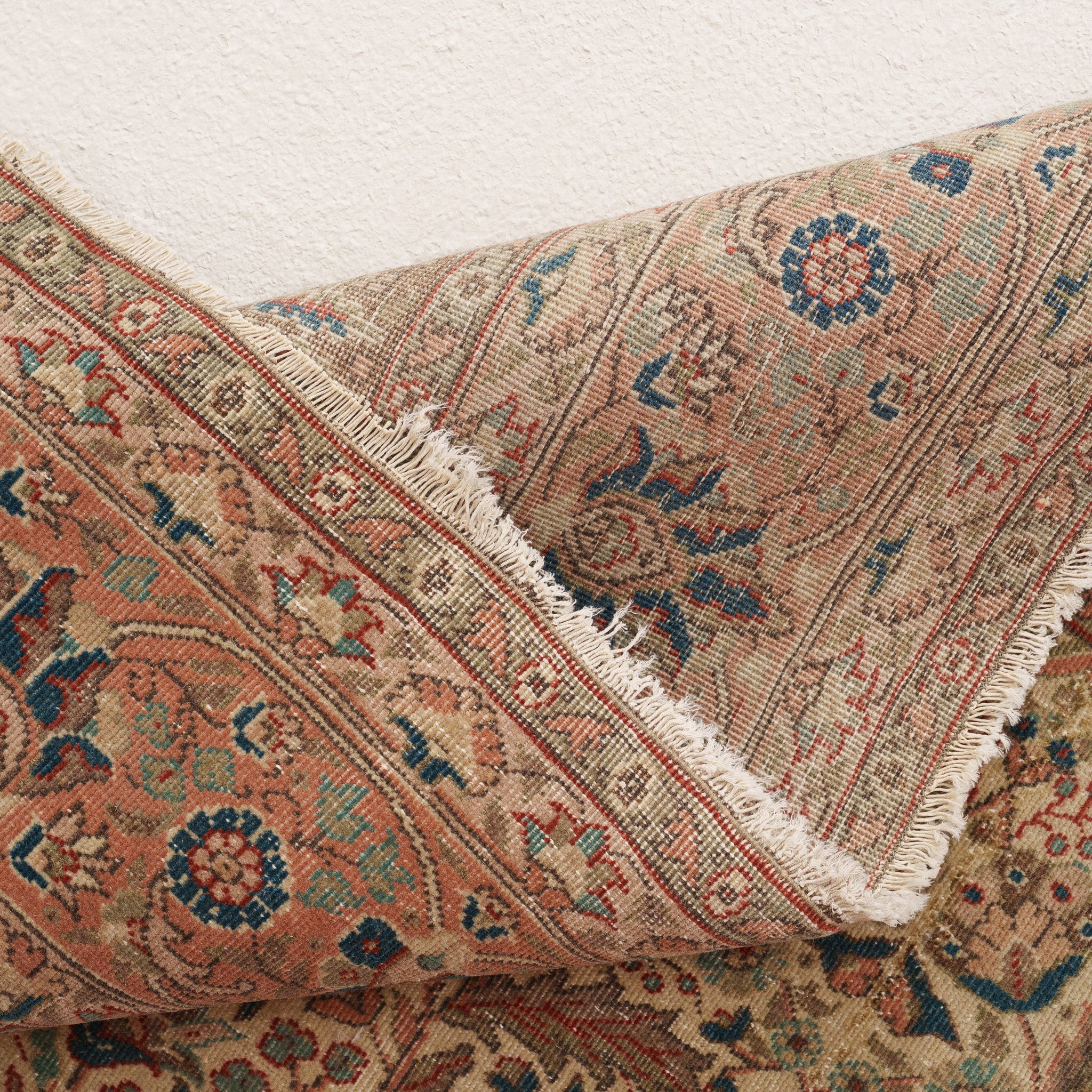 6x10 Beige Area Rug