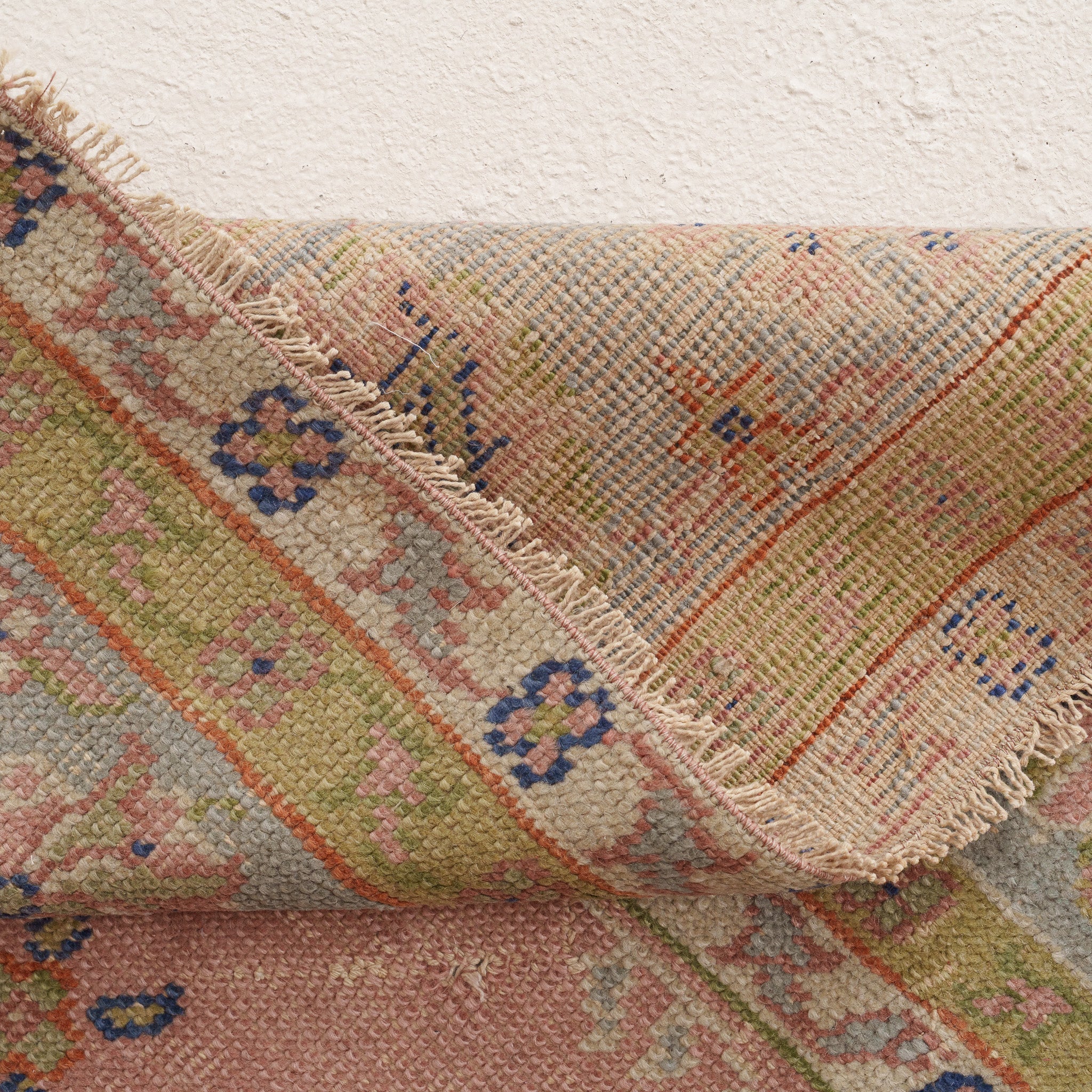 6x9 Pink Area Rug