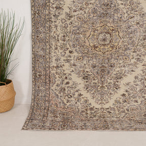 5x8 Persian Rug