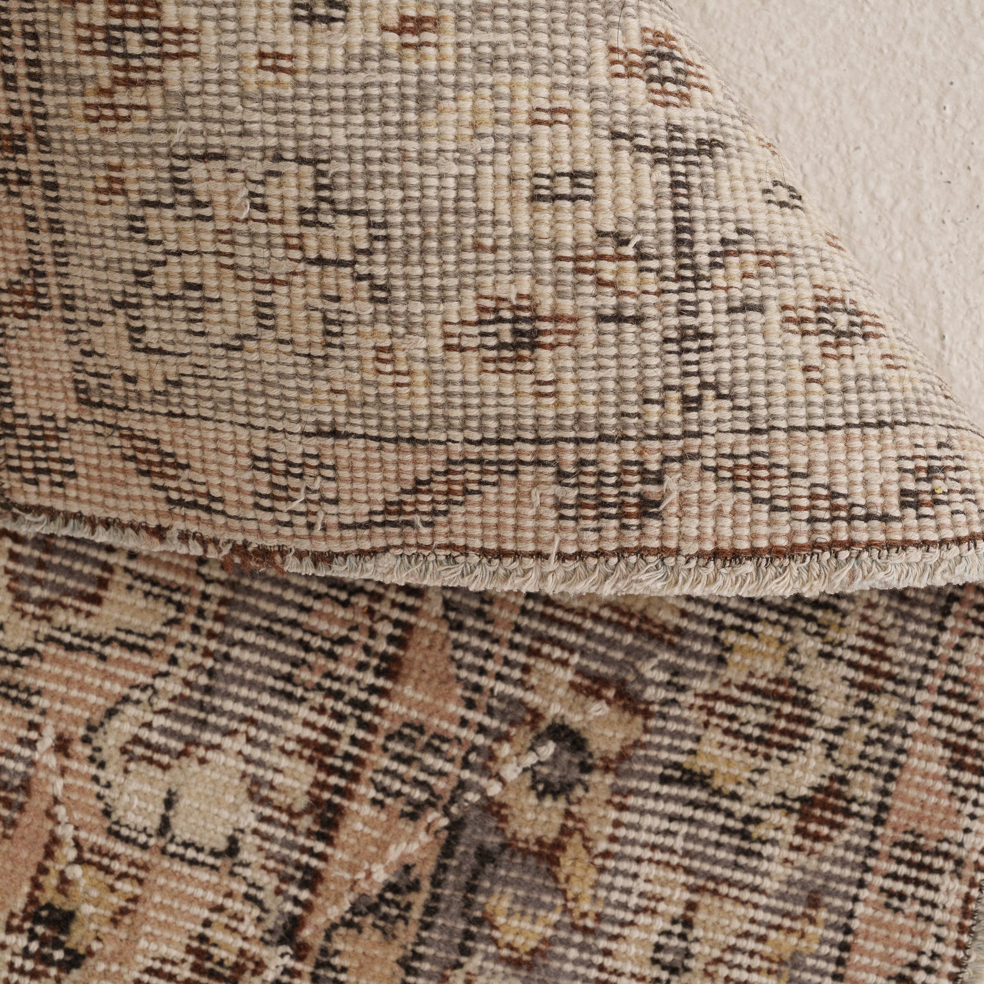 5x8 Beige Area Rug