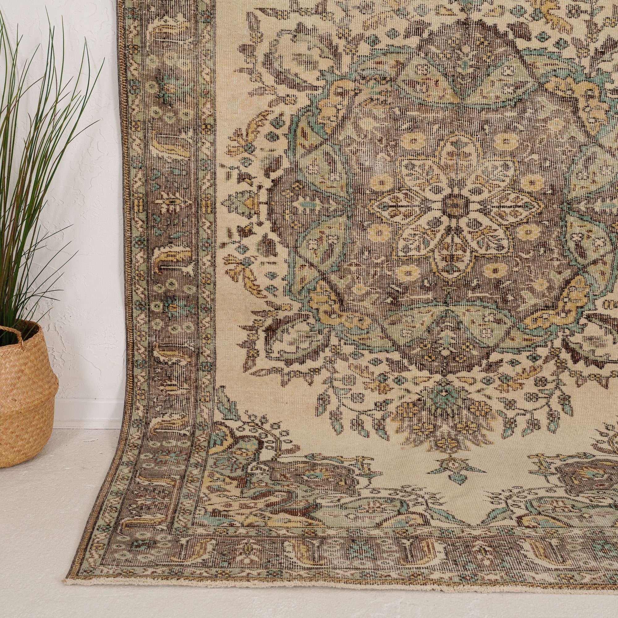 6x9 Persian Rug