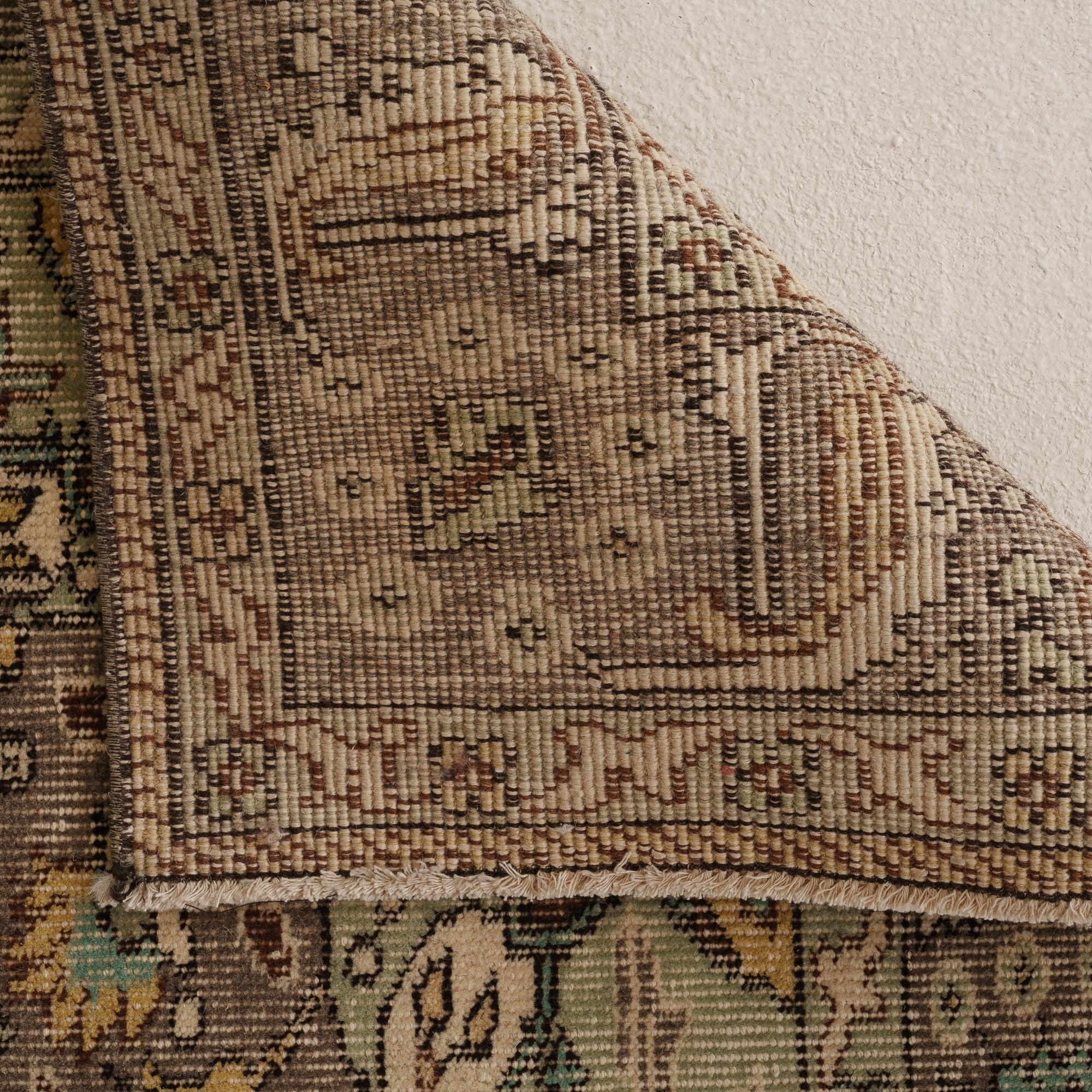 6x9 Beige Area Rug