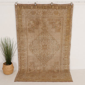 Fabroria - Vintage Turkish Area Rug