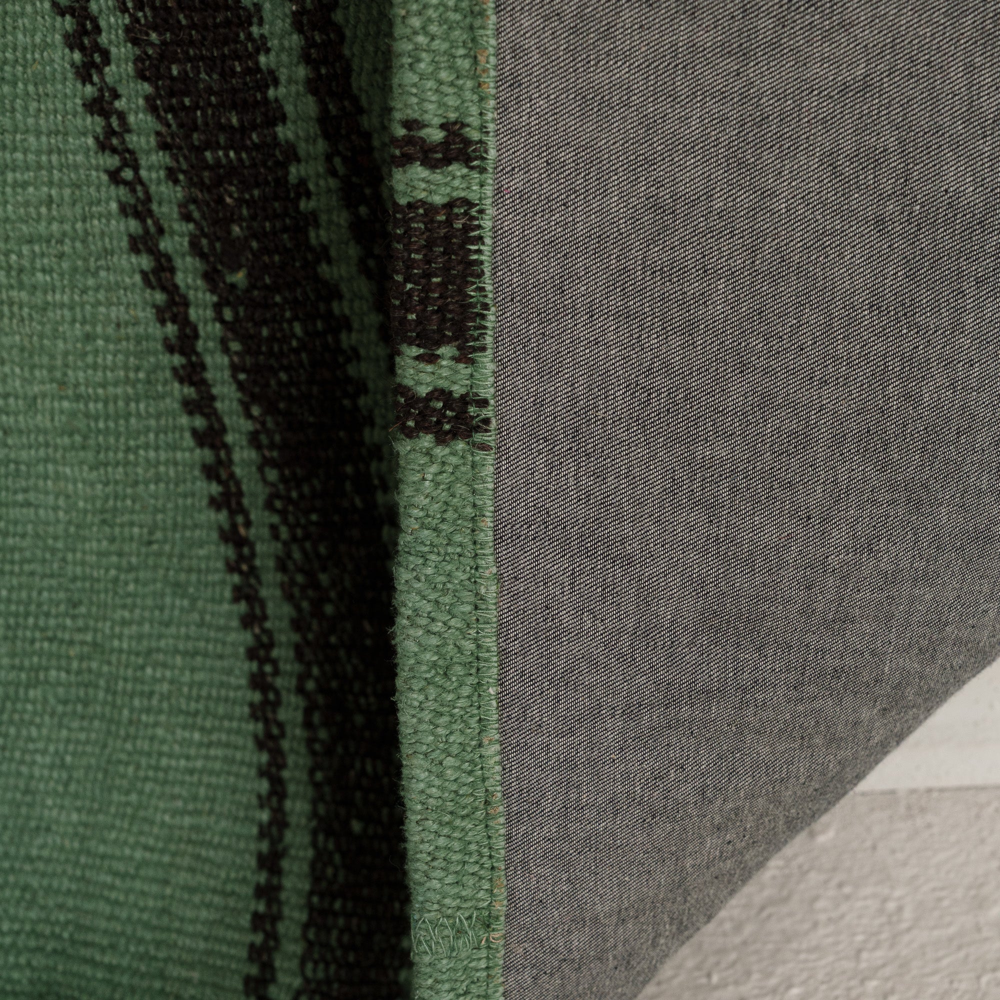 5x7 Green Area Rug