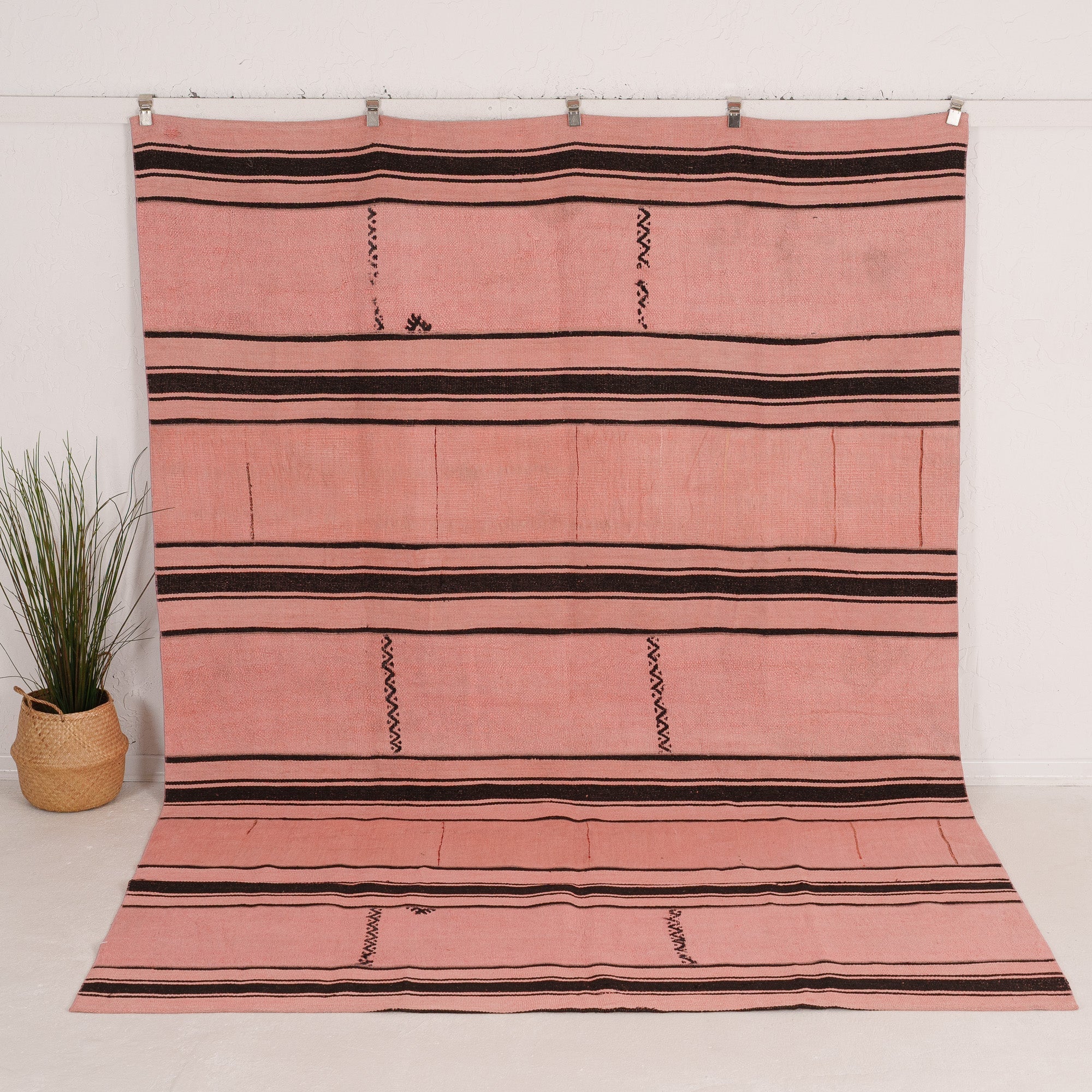 8' x 11' - Vintage Turkish Area Rug, Pink - Edoria | Kuden Rugs